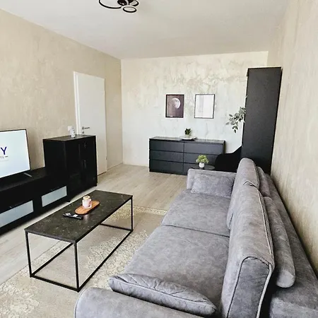 Cozy Apartments - Panoramic Suites Near Coresi Mall #Braşov Extérieur photo